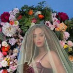 Beyonceが双子を妊娠していると判明した今、コーチェラのヘッドライナーはどうなるのだろうか？