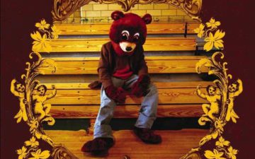 カニエ・ウェストのデビューアルバム「The College Dropout」6つの制作秘話を紹介