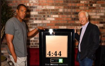 Jay-Zの4:44がリリース5日でプラチナ認定される。そのからくりと理由とは？